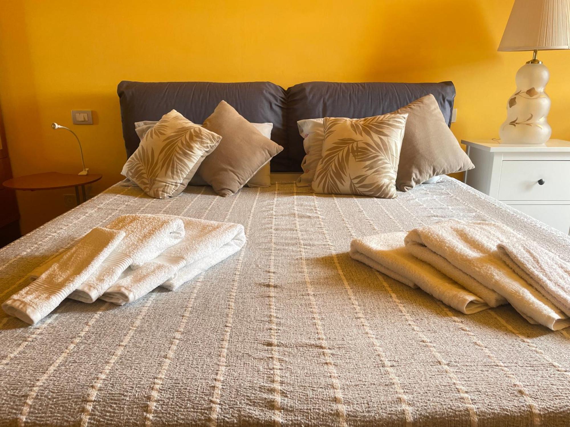 Top-Floor Malpensa Gallarate Mxp-Airport Apartment ภายนอก รูปภาพ